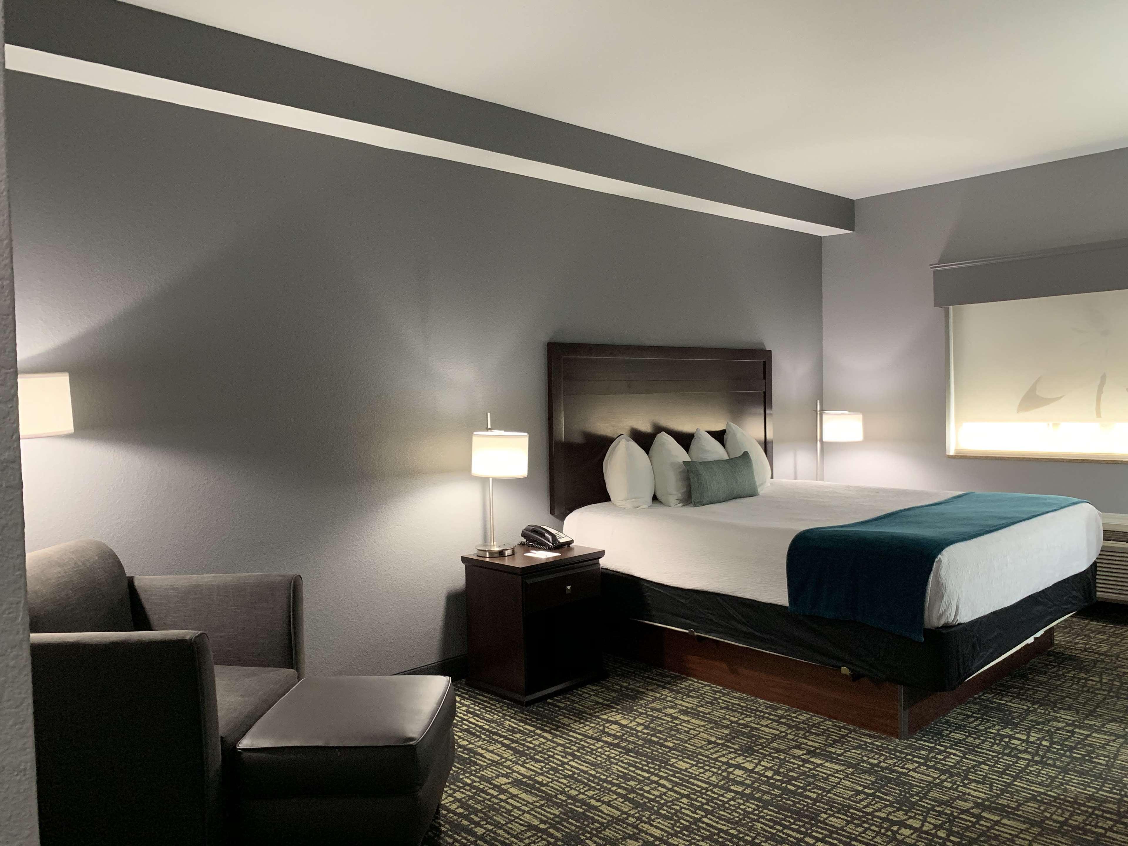 Best Western Plus Olive Branch Hotel & Suites Exterior photo